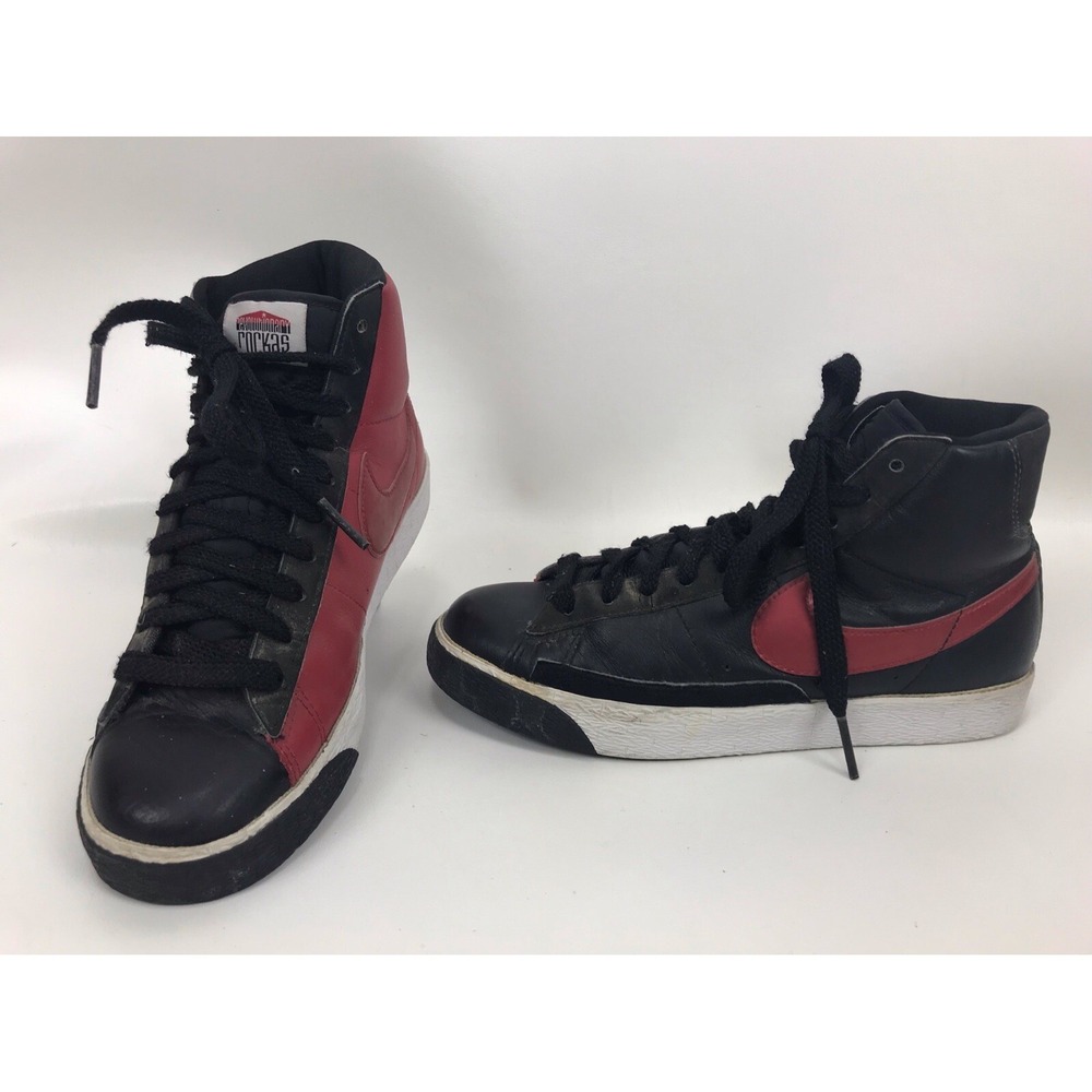 Nike Blazer Revolutionary Rockas Women's Size 8 Retro Black and Red 317808-009